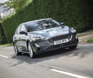Motor 1.0 EcoBoost proti 1.2 PureTech – zakaj eden povzroča manj težav?